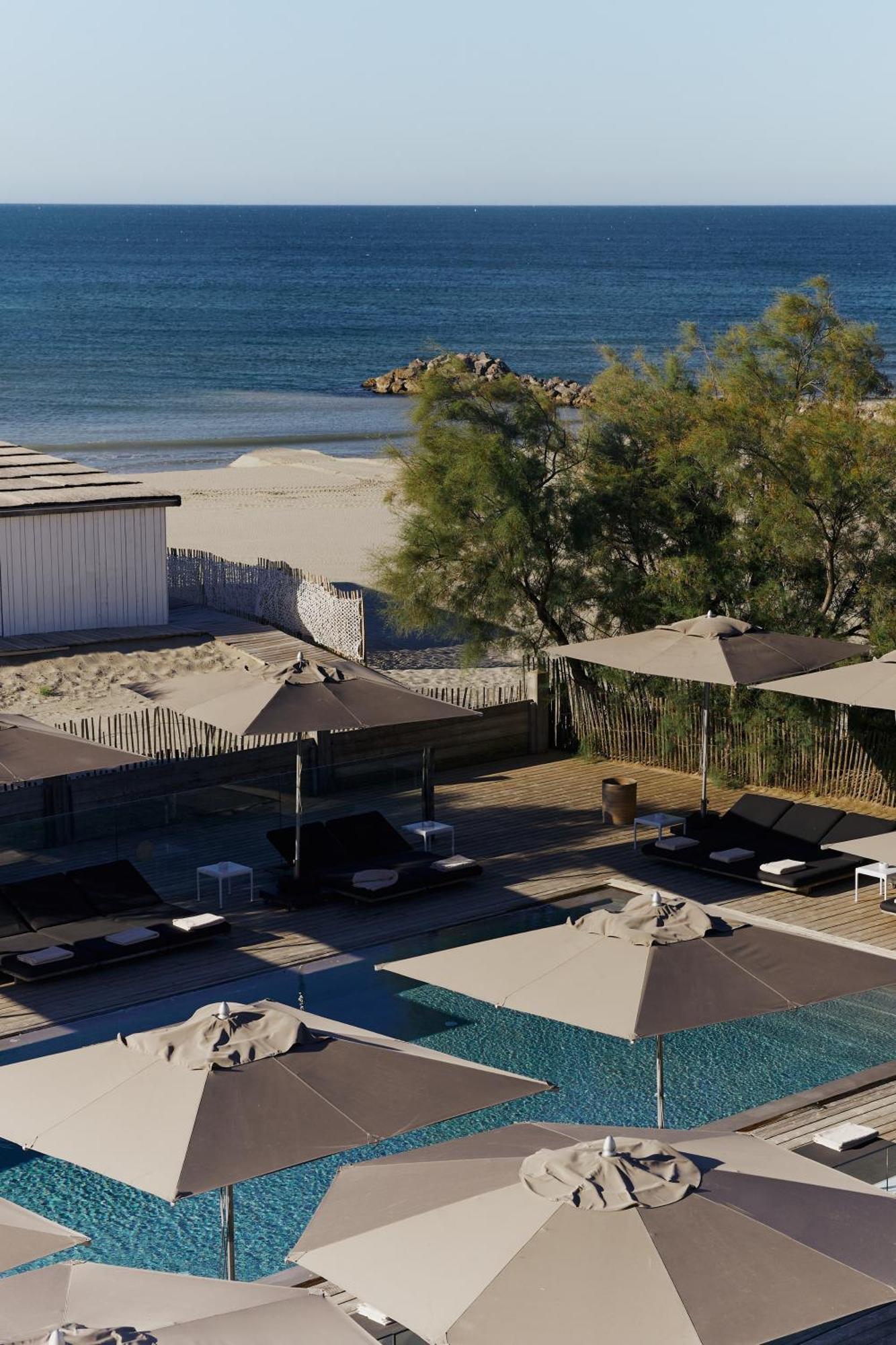 Hotel Plage Palace & Spa Palavas-les-Flots Exterior photo The beach at the hotel