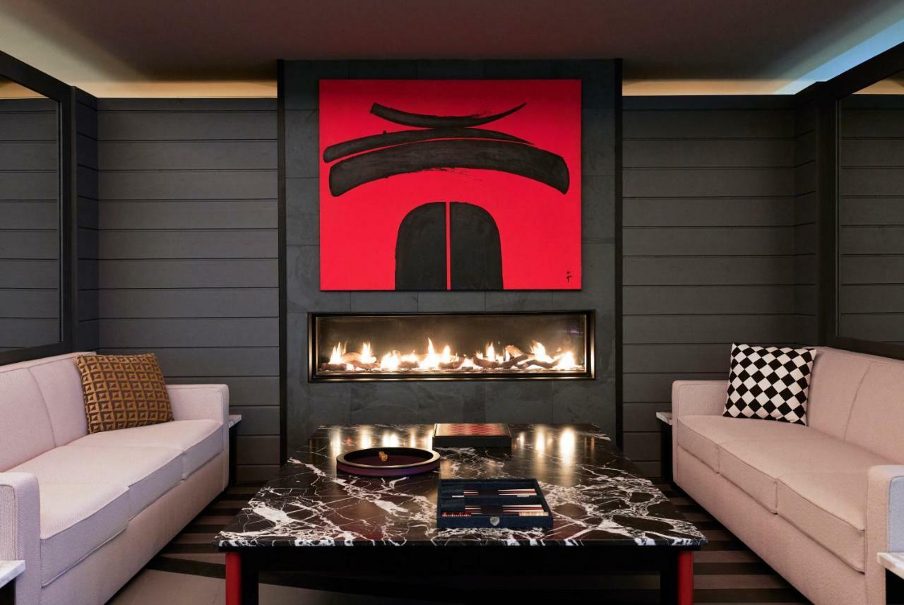 Hotel Plage Palace & Spa Palavas-les-Flots Exterior photo A fireplace in a private home